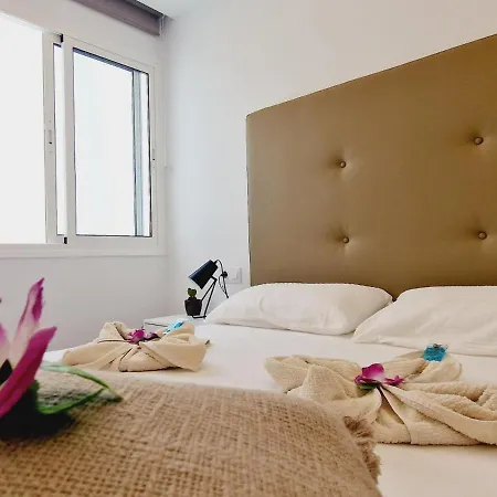 Rooftop Vistas, 2 Bedrooms First Line * 로스크리스티아노스