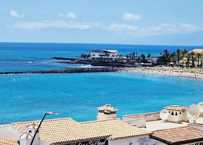 Rooftop Vistas, 2 Bedrooms First Line 펜션 로스크리스티아노스