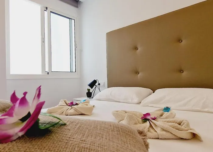 Rooftop Vistas, 2 Bedrooms First Line * 로스크리스티아노스